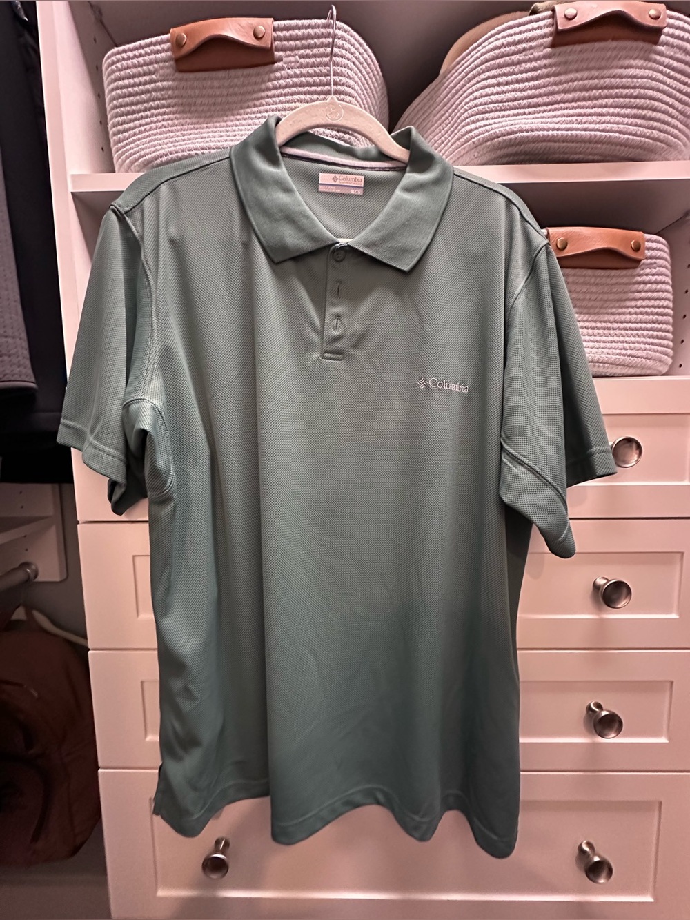 Columbia Men’s Short-Sleeve Polo in Sage Green